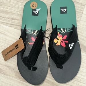 Quiksilver Tropical Green & Gray Men's Flip Flops with Black Straps